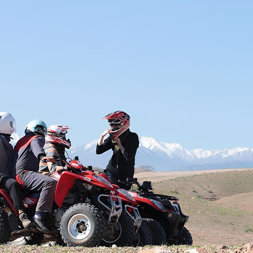 Desierto y lago de Agafay: Aventura guiada de medio día en quad + transporte