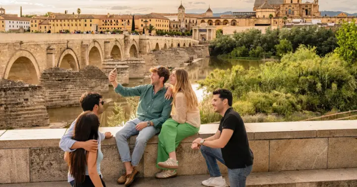 Desde Sevilla 3 ciudades en un día: Córdoba, pueblos blancos y Ronda