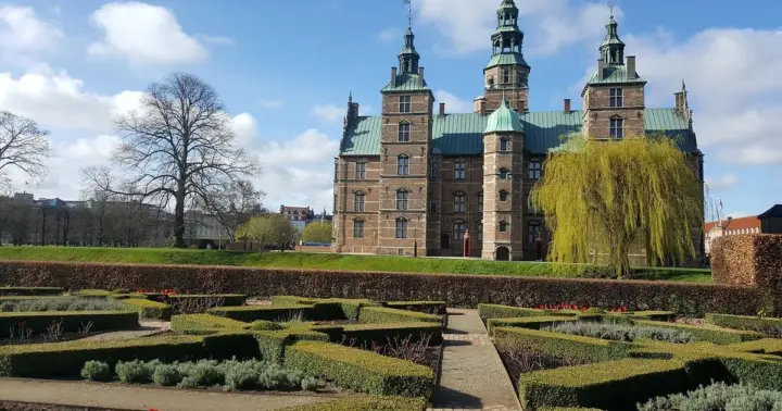 Copenhague: Tour Palacio de Robenborg en Español con entradas