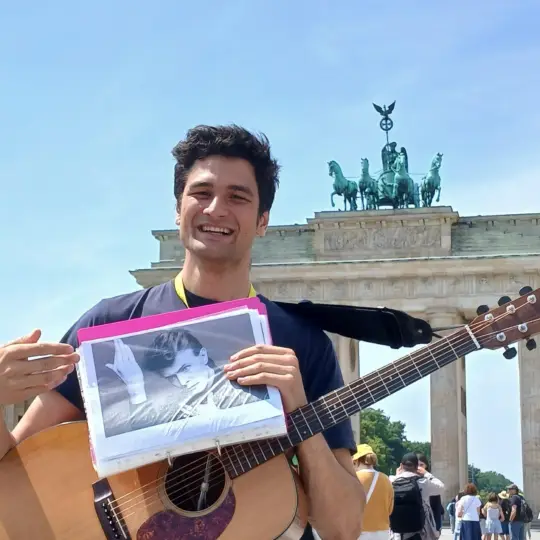 Berlín: tour histórico a pie con música en directo