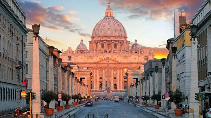 Vaticano: entrada para San Pedro, las tumbas y la cúpula con app interactiva
