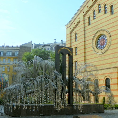 Hungarian Jewish Museum & Dohány Synagogue Complex: Fast Track