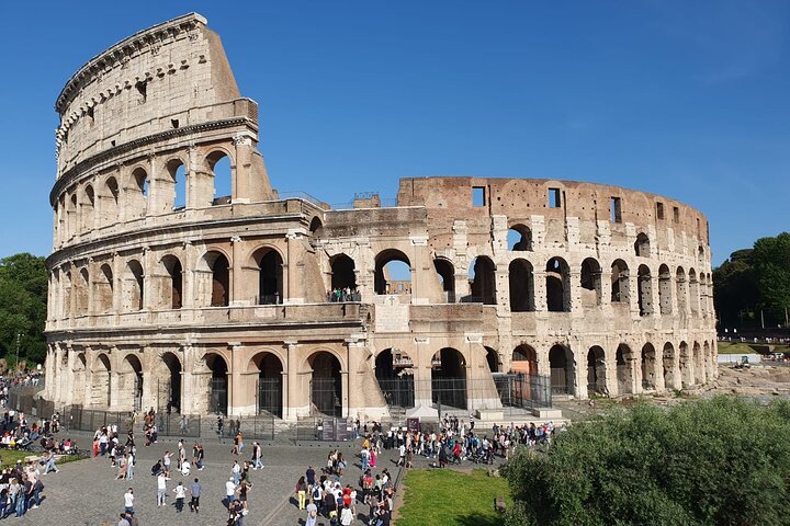 Colosseum Arena, Roman Forum and Palatine Hill Access
