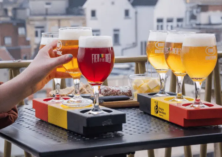 Bruselas: ticket de entrada al Belgian Beer World con azotea y cerveza gratis