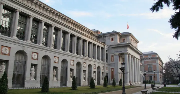 Prado Museum VIP tour with an art Expert, tickets included