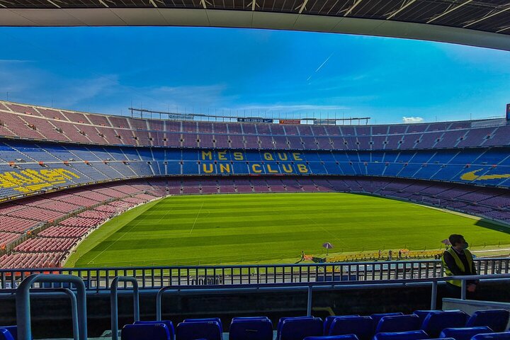 Visita inmersiva al estadio Camp Nou: historia y emociones