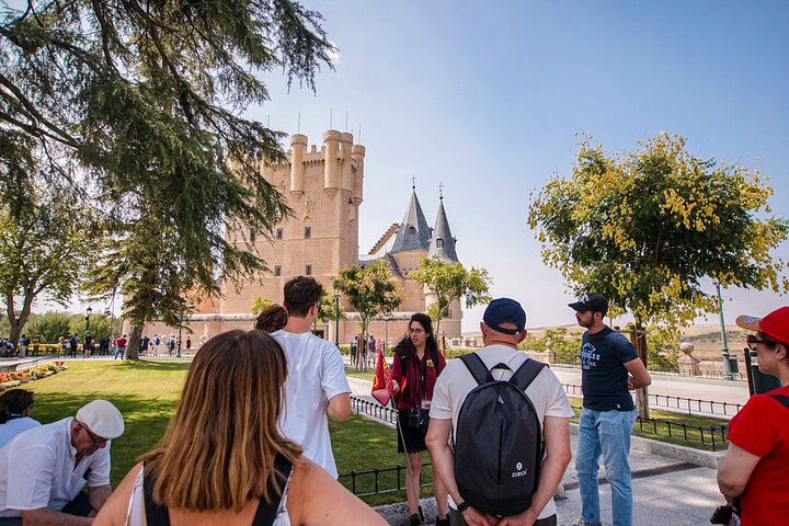 Excursión de día completo a Ávila y Segovia desde Madrid