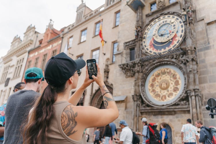 Visita guiada al casco antiguo de Praga, al reloj astronómico y al metro