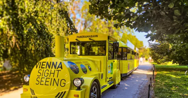 Vienna: Skip the Line Schönbrunn Palace & Panoramic Train