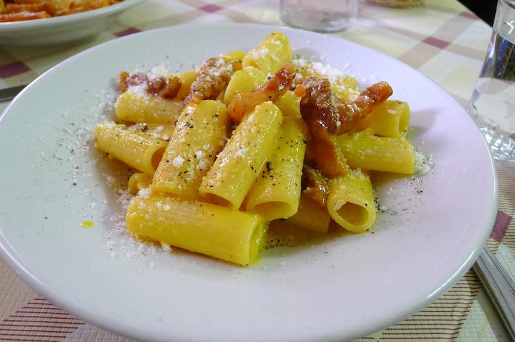 Food and wine tasting, Trastevere plus Jewish Ghetto guided tour