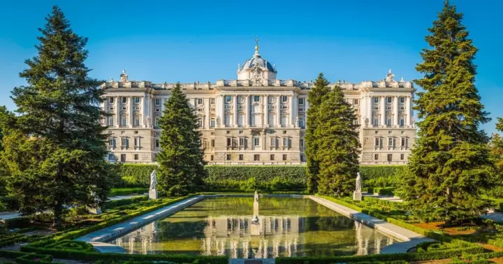 Madrid: VIP Private visit to Royal Palace and Prado Museum