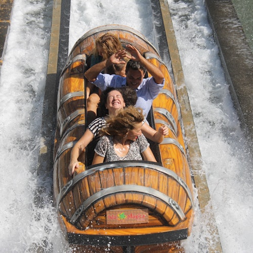 Isla Mágica y Agua Mágica: Entrada combinada