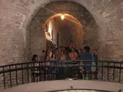 Tour por los subterráneos de Belgrado