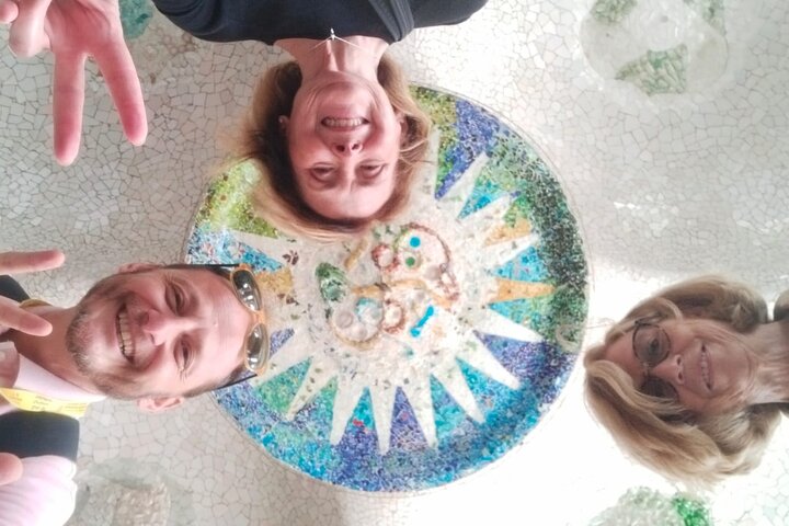 El legado de Gaudí: Tour por Parque Güell y Casa Batlló