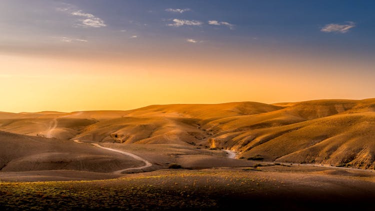 Agafay Desert night pass experience with dinner and pool access