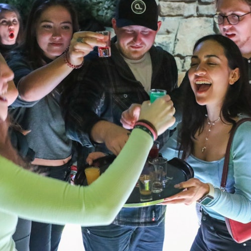 Budapest: Guided Bar Crawl Tour with Drinks