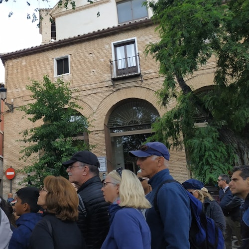 Toledo: Guided Walking Tour + Roundtrip from Madrid