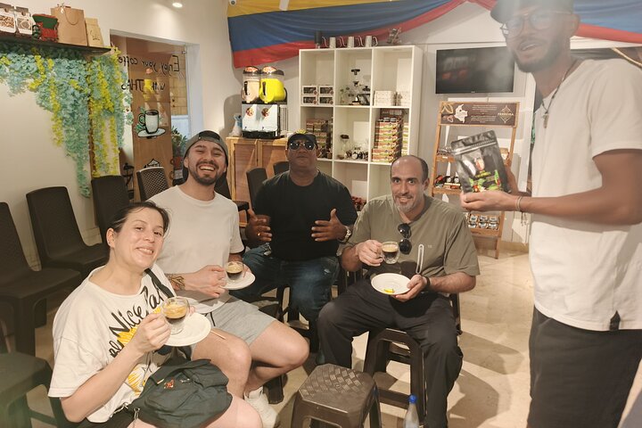 Tour Compartido del café y el tabaco por Cartagena