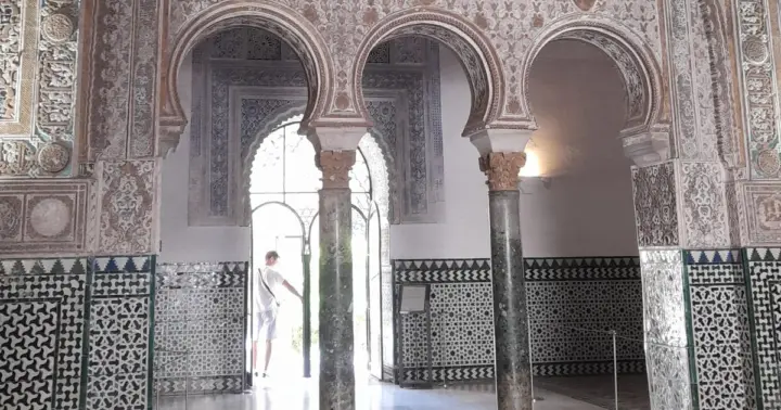 Alcázar de Sevilla tour privado y judería visita guiada