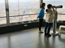 Entrada a la Torre de la Televisión de Žižkov