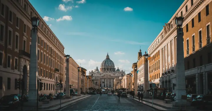 Vatican City: St. Peter’s Basilica Tour with Dome Option