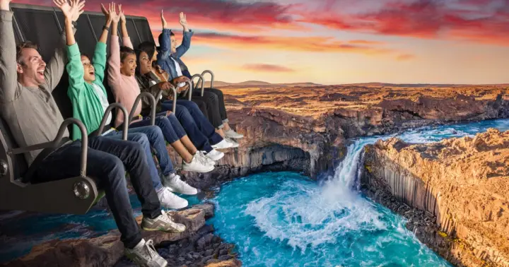 Reykjavik: Silfra Snorkel Tour & Fly Over Iceland VR Ticket