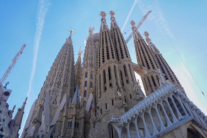 Visita guiada por la Sagrada Familia con acceso a las torres