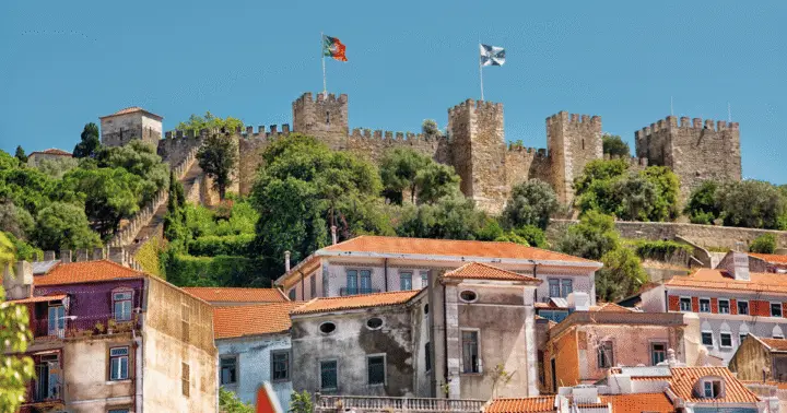Lisboa: tour a pie privado por el castillo de San Jorge y Alfama