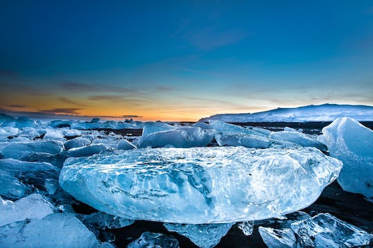 Glacier Lagoon Jökulsárlón day tour from Reykjavik
