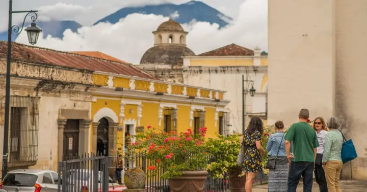 Antigua: Classic Cultural Walking Tour