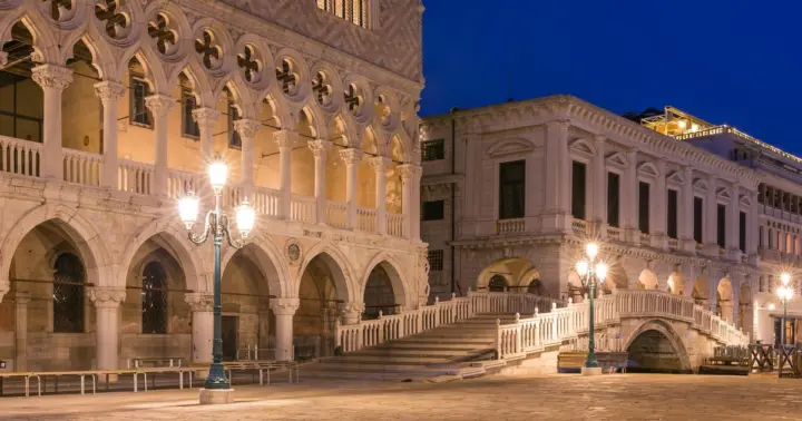 Venice: Doge's Palace, Prisons, Bridge of Sighs, Correr and Audio Guide