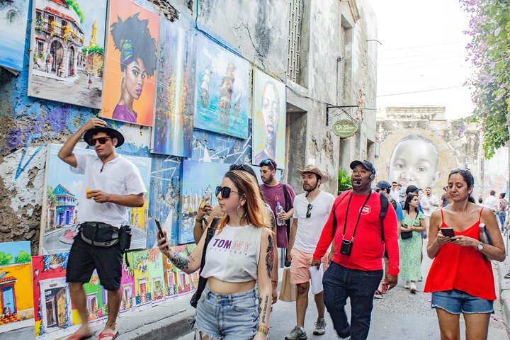 Barrio Getsemani en grupo: arte y cultura con Sistema de Audio