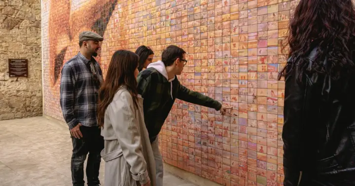 Barcelona Guided Walking Tour: History & Hidden Gems