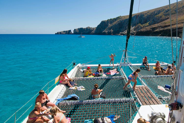 Crucero en catamarán por el Mediterráneo con transporte de Mayurca Yachting