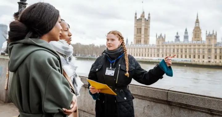 London: Full-Day Private Tour with Westminster Abbey Tickets