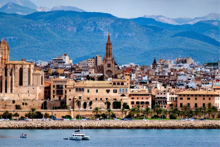 Mallorca: Tour Privado con Ensaïmada y Entrada Rápida a la Catedral
