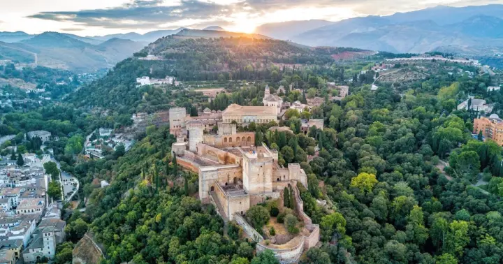 Granada: tour por la Alhambra y los Palacios Nazaríes con entradas