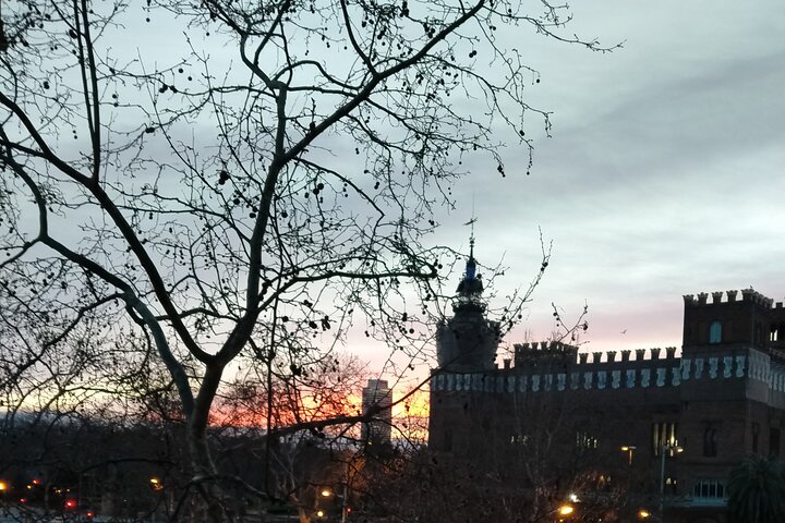 Salsa & merengue for beginners in Parque Montjuic