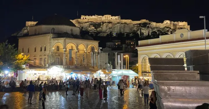 PASEO NOCTURNO POR PLAKA, MONASTIRAKI Y ANAFIOTIKA