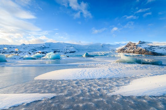 Visita a la cueva de hielo de Vatnajökull con caminata por el glaciar