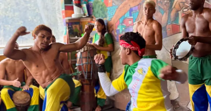 Rio de Janeiro: Rocinha Favela Tour With Local Guide