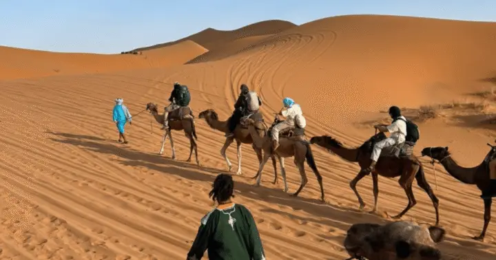 Desde Marrakech: excursión de 3 días al desierto de Merzouga y paseo en camello.
