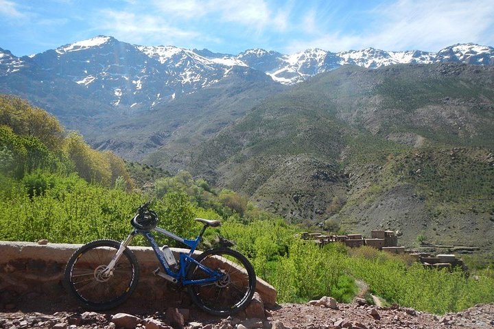 Excursión de un día en bicicleta eléctrica a las montañas del Atlas desde Marrakech