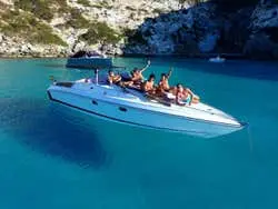 Alquiler de barco con patrón