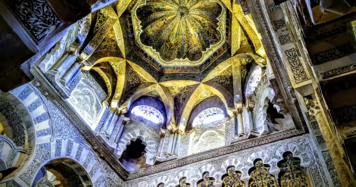 Córdoba: Visita guiada Mezquita-Catedral y Alcázar