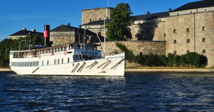 Stockholm: Archipelago Sightseeing Cruise with Guide