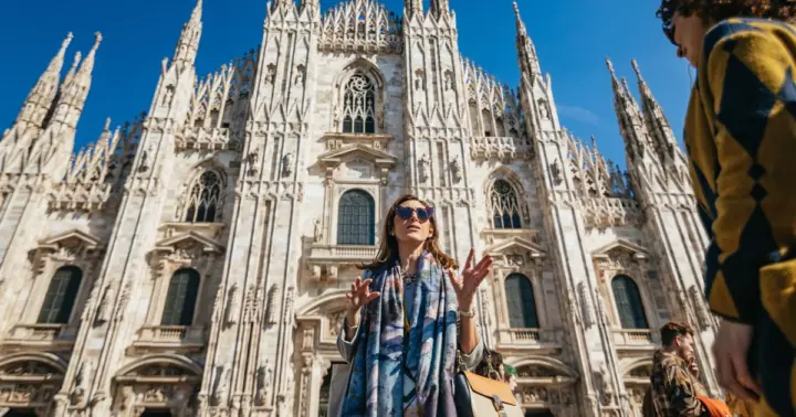 Milan: Duomo Rooftop and Cathedral Guided Tour with Tickets