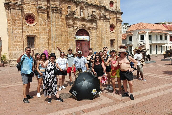 Recorrido a pie por el Centro Histórico de Cartagena con guía