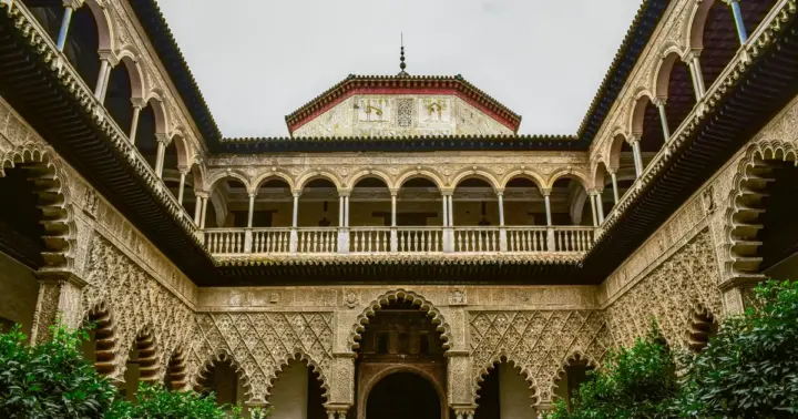 Sevilla: tour guiado por el Real Alcázar en grupo prémium