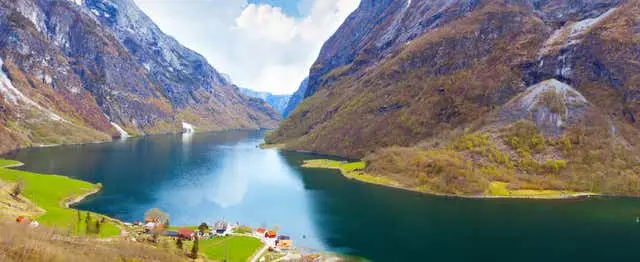 Excursión al fiordo de Nærøy, Flåm, Stegastein y Skjervsfossen